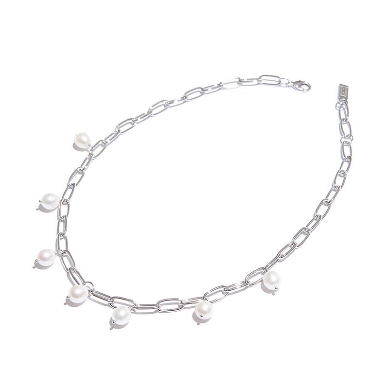 Daphne Necklace in Rhodium - SPRING CLEANING